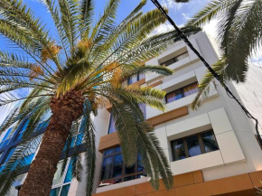 HJS Guest House - The Comfy Retreat